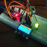 NYAN-cat на OLED-дисплеї з мелодією через буззер