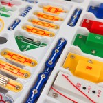Конструктор электронный Doka "Собственная сигнализация" (320 схем)