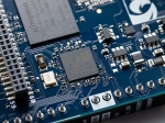 Arduino UNO Q 2 ГБ